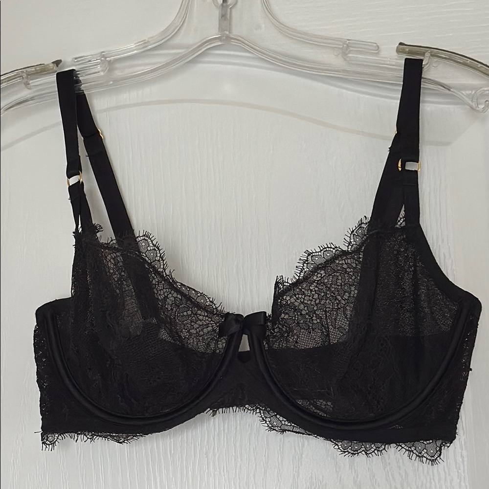 Victoria’s Secret Very Secy Unlined Demi Black Lace Bra 32DD NWOT